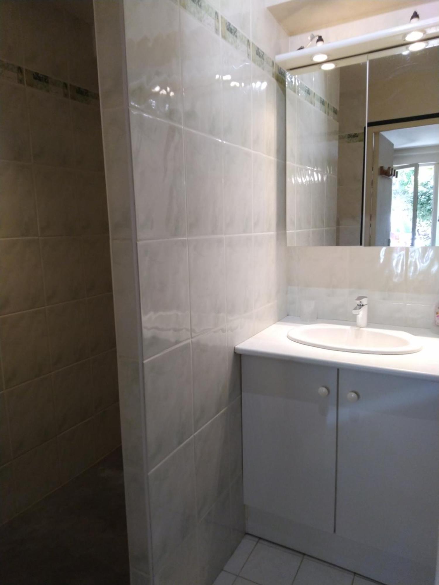 Spacieuse Maison De Village Climatisee Avec Jardin Patio Bessan ภายนอก รูปภาพ